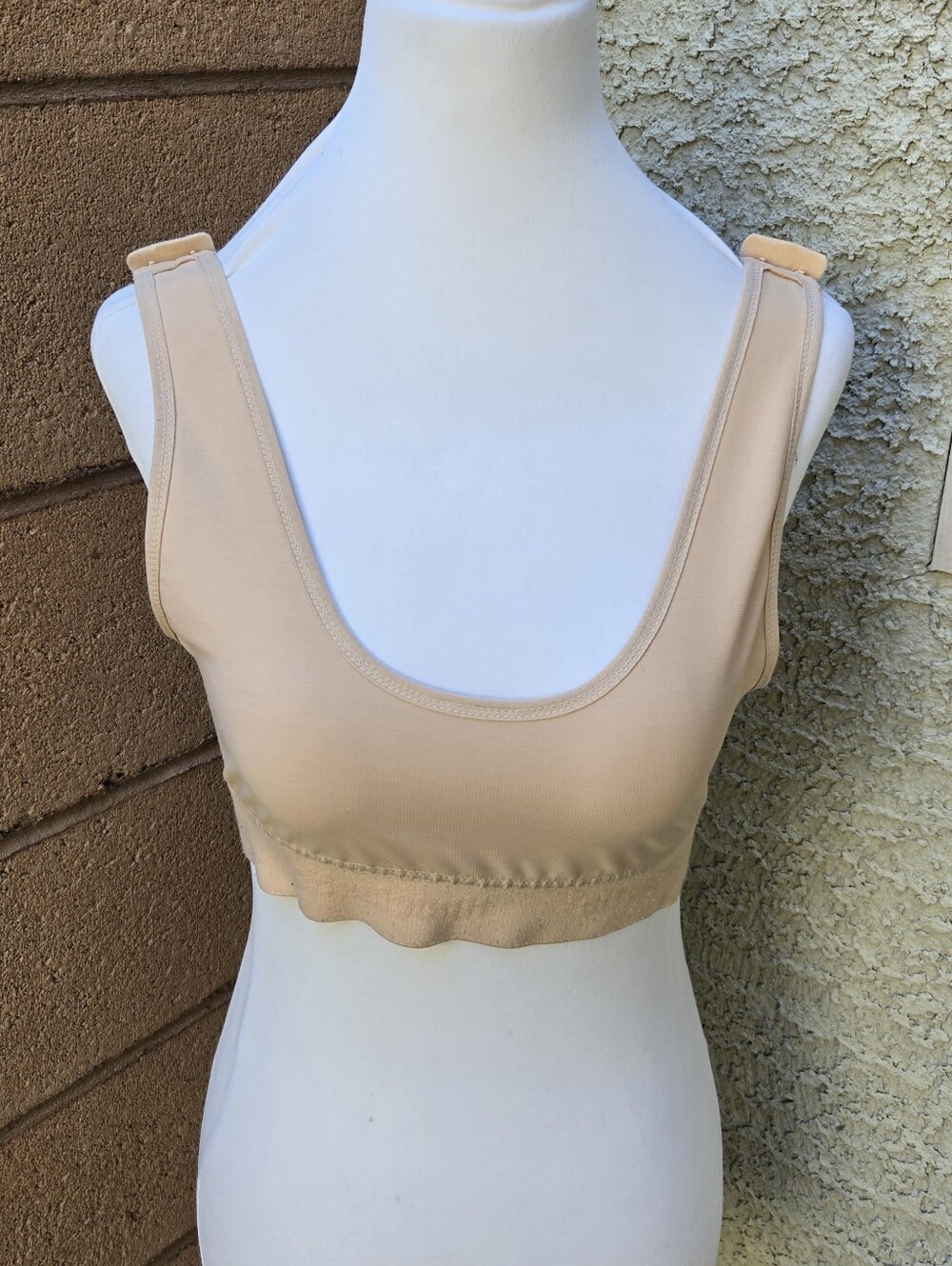 Lipoelastic Nude Seamless Scoop Neck Recovery Bra